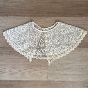 Vintage 1980s Lace Collar
